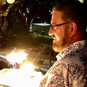 Meet your Posher, Beau